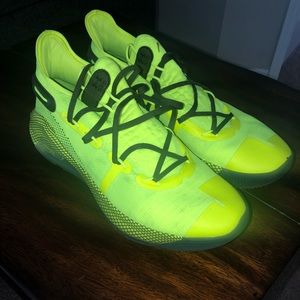 Under Armour Curry 6